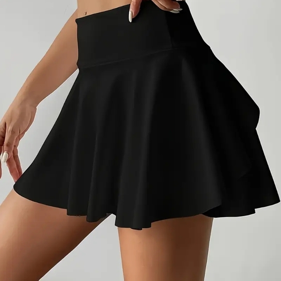 NEW! Black Athltic Tennis / Pickleball Skirt with Pocket - Picture 4 of 5